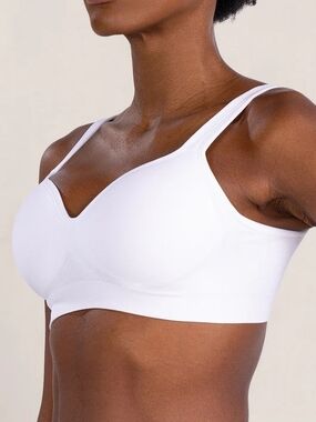 Shapermint Essentials Everyday Empower Contour Wireless Bra
